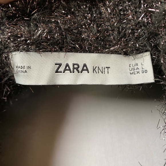 Zara Knit Large Gray Fuzzy Metallic Balloon Sleeve Sweater. - Picture 4 of 6
